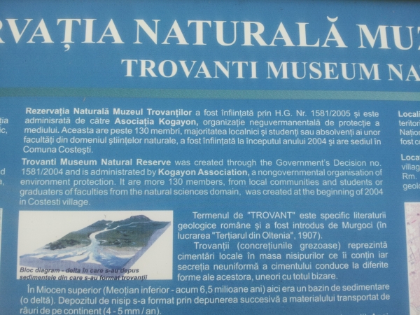 Rezervatia naturala muzeul Trovantilor Costesti poza
